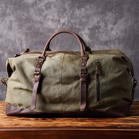 Travel Bags for Men .